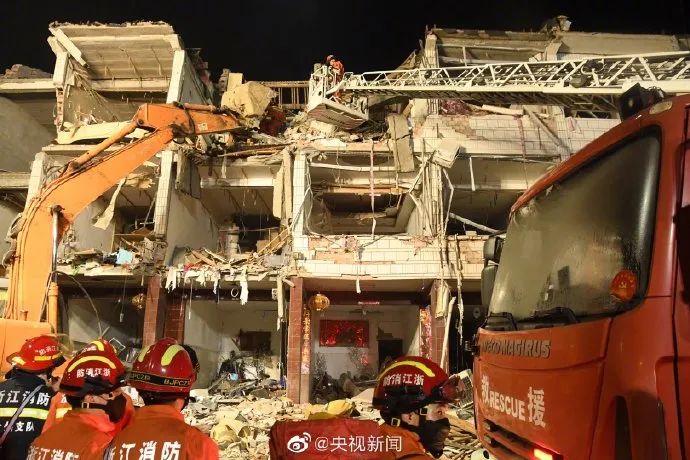 温岭一槽罐车爆炸最新,温岭一槽罐车爆炸最新，安全监管的紧迫性与必要性