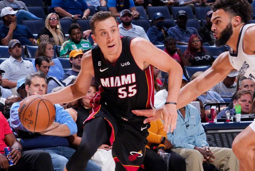 火箭格里芬最新状况,火箭格里芬的最新日常,篮球场上的温情与陪伴