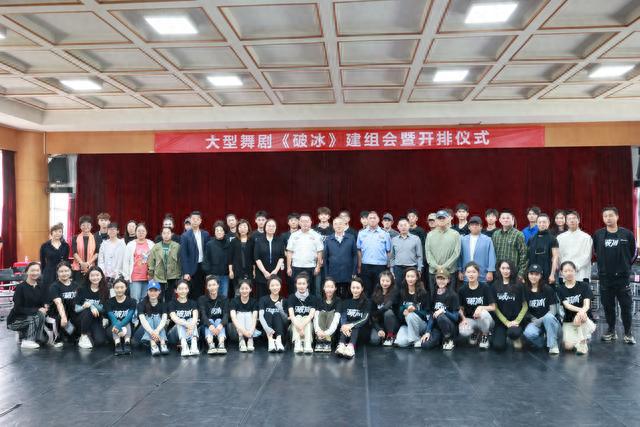 最新缉毒电视剧2024，小巷深处的秘密小店