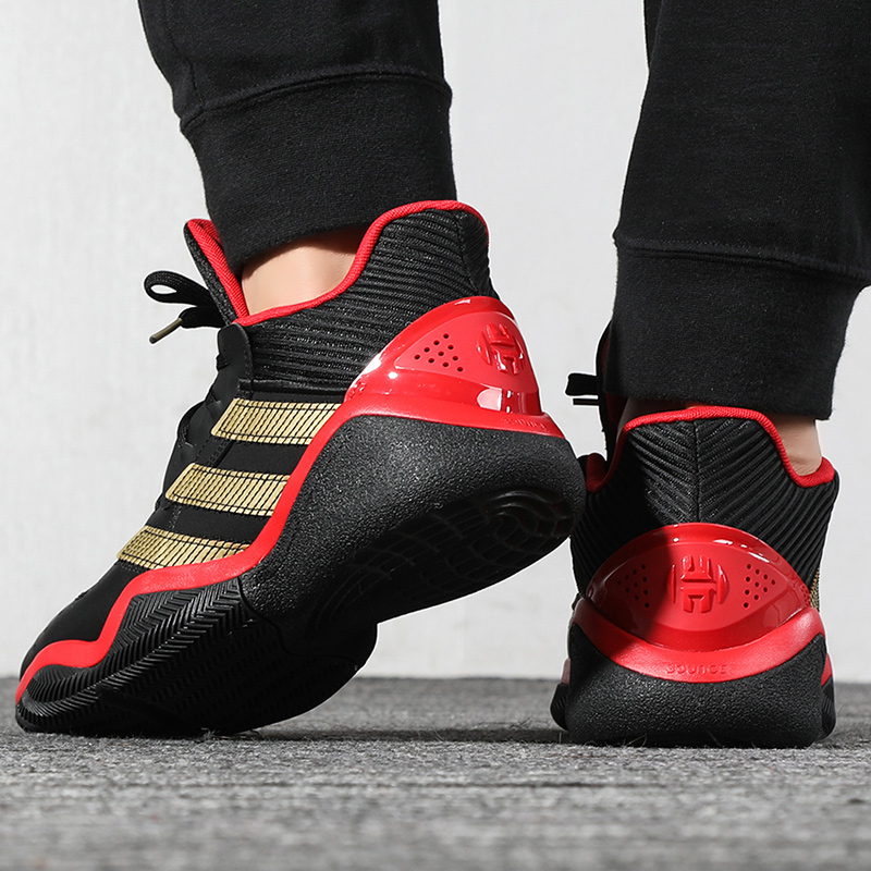 哈登鞋最新款,每一步前行,见证自我超越的历程