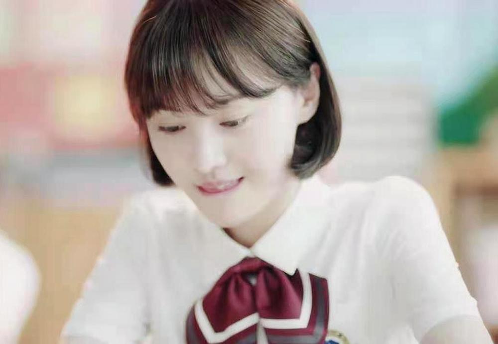 郑爽，远离尘嚣的荧幕之旅，探索内心平静的电视剧之旅