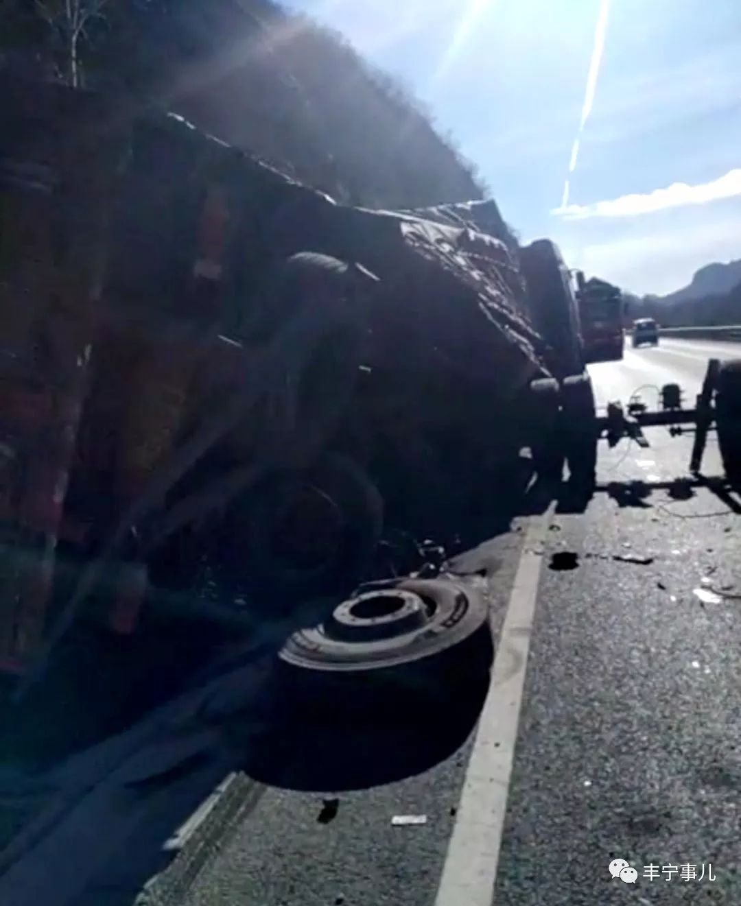 河北丰宁发生车祸事件，应急处理步骤指南