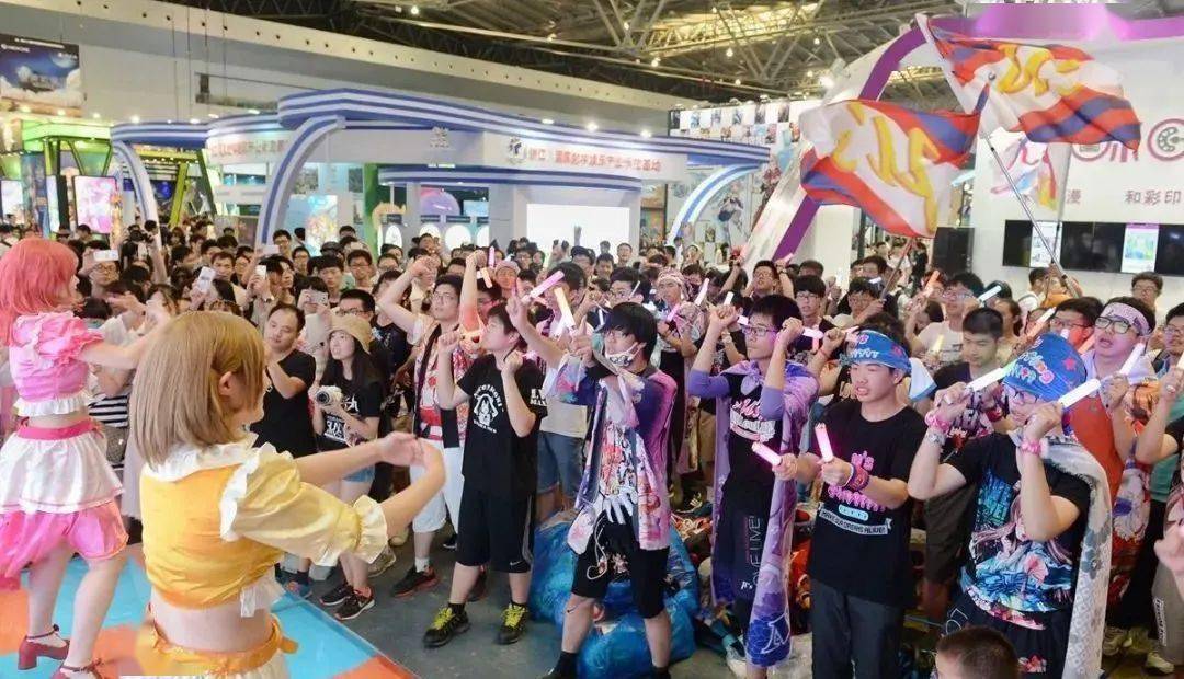 上海动漫展探秘，巷弄深处的宝藏小店