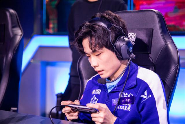 科技盛宴！小鱼比赛视频展现未来竞技魅力