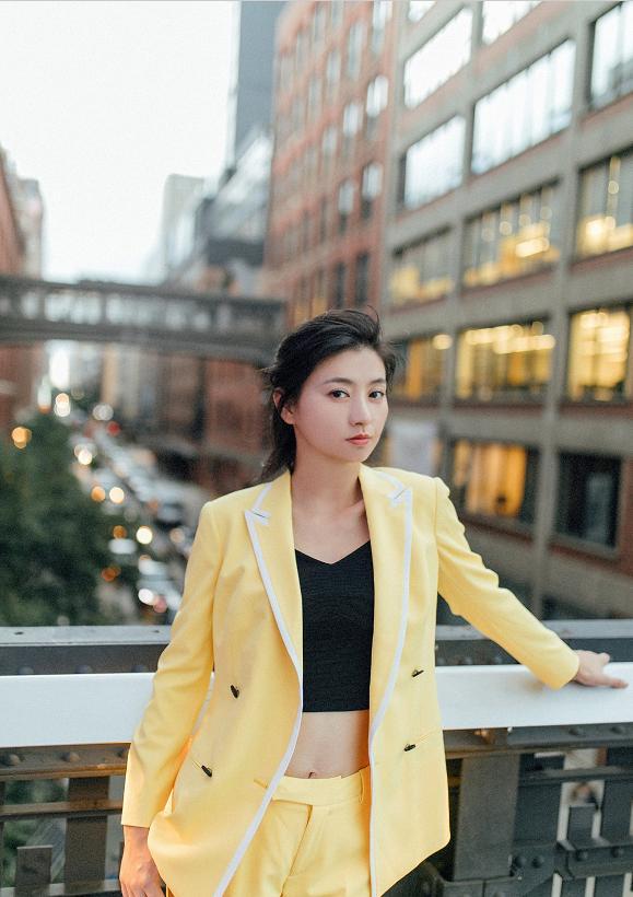 最新圣罗兰潮流资讯，与自然共舞，探寻内心平和的时尚之旅