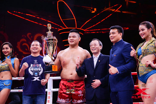 昆仑决小胖热血激战，最新赛事荣耀时刻