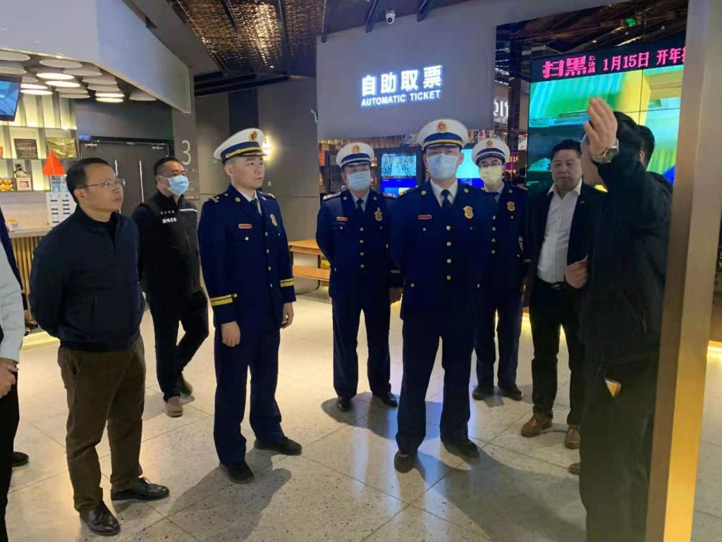 酒吧最新娱乐活动揭秘，小巷深处的独特之夜狂欢