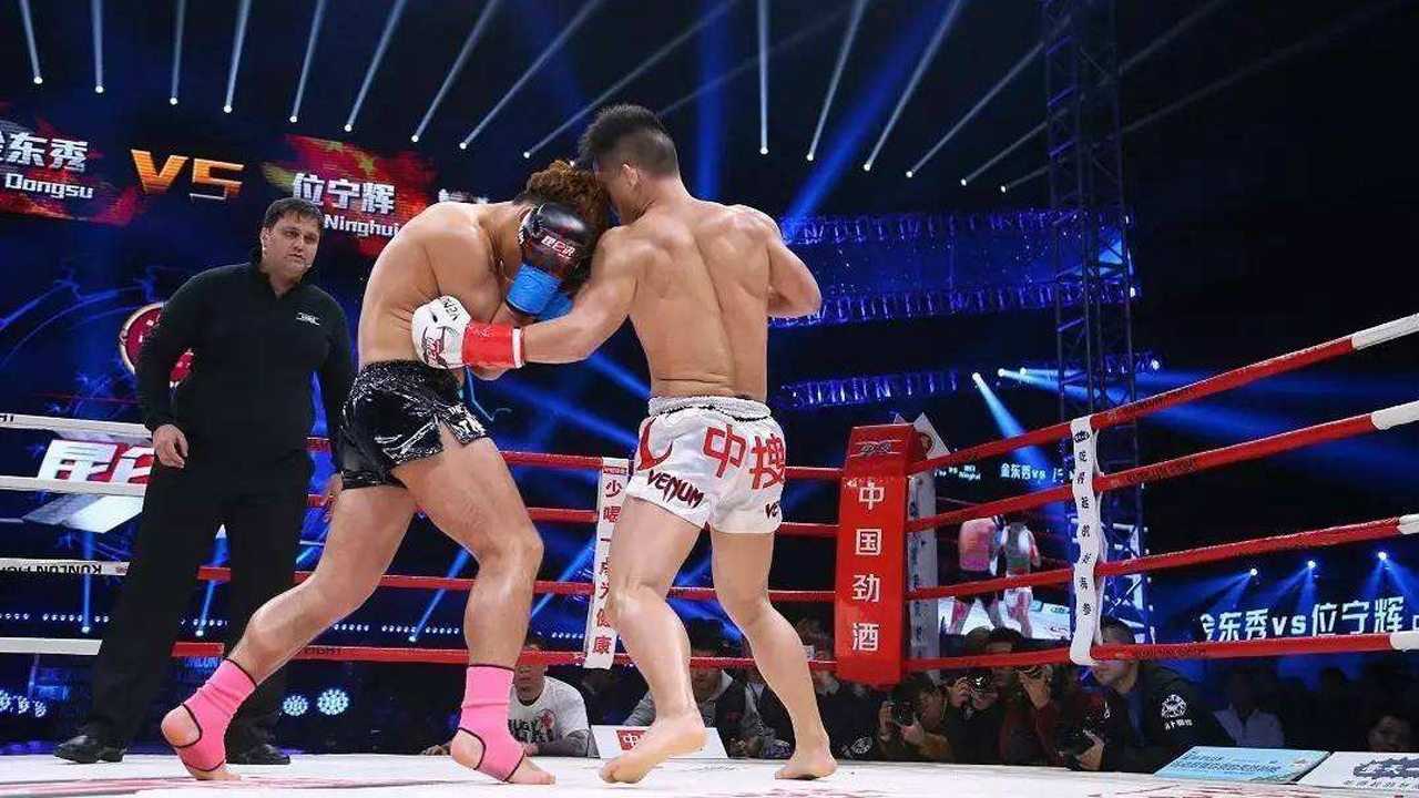 位宁辉金东秀热血小巷对决与隐藏特色小店探秘视频回顾