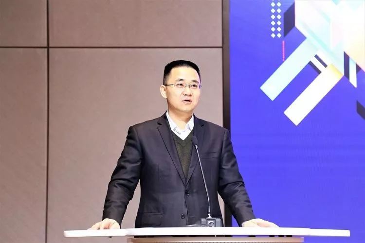 欧阳海泉2017年职务揭秘，小巷特色小店的隐藏魅力