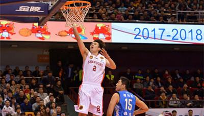 铁血奇兵，爱与陪伴的日常与电影故事