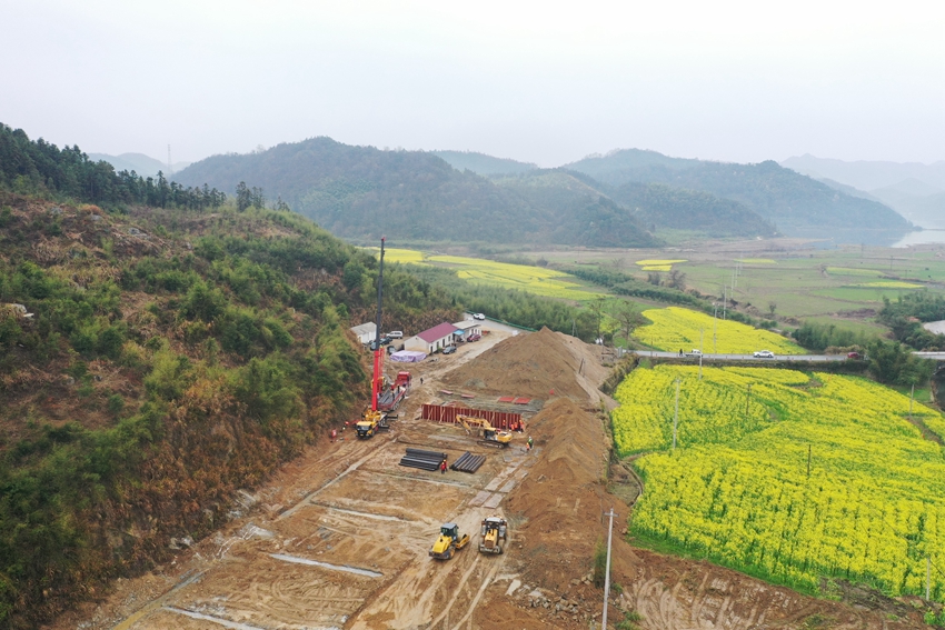 池黄高铁最新进展揭秘，建设进展与相关论述汇总