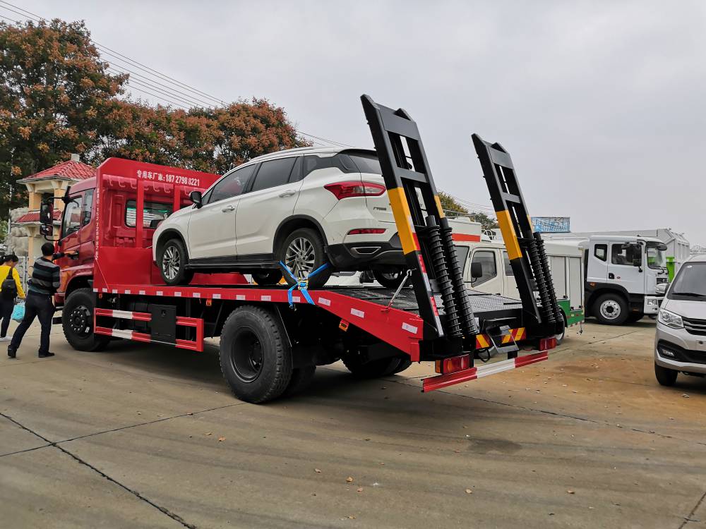 拖车服务成本与因素解析，全面解读拖车价格