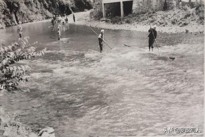 木筏比赛,木筏比赛，逆流而上，筚路蓝缕的奋斗之旅
