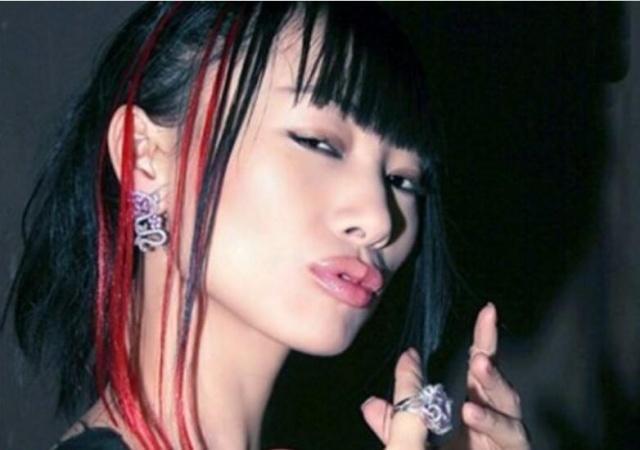 有污点的明星，娱乐圈的复杂性、公众人物的责任感探究