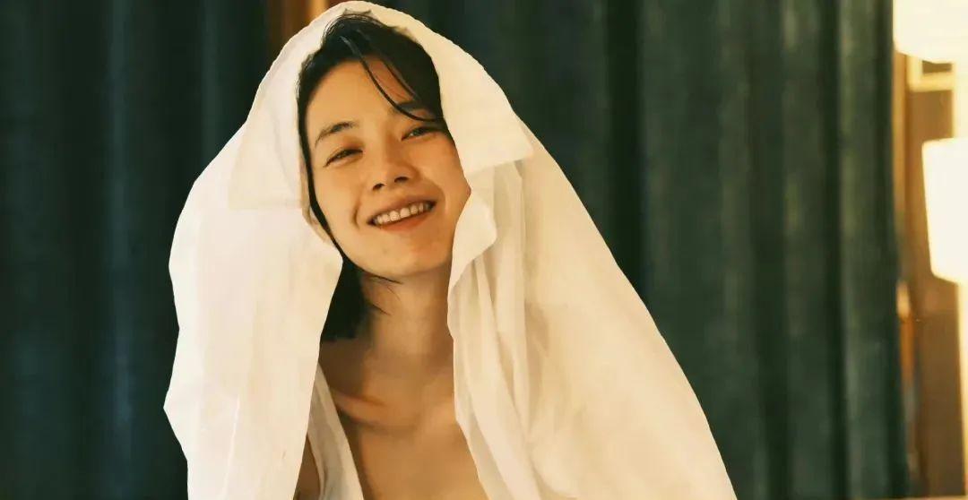 刘雅瑟,多维视角下的演员身份探讨