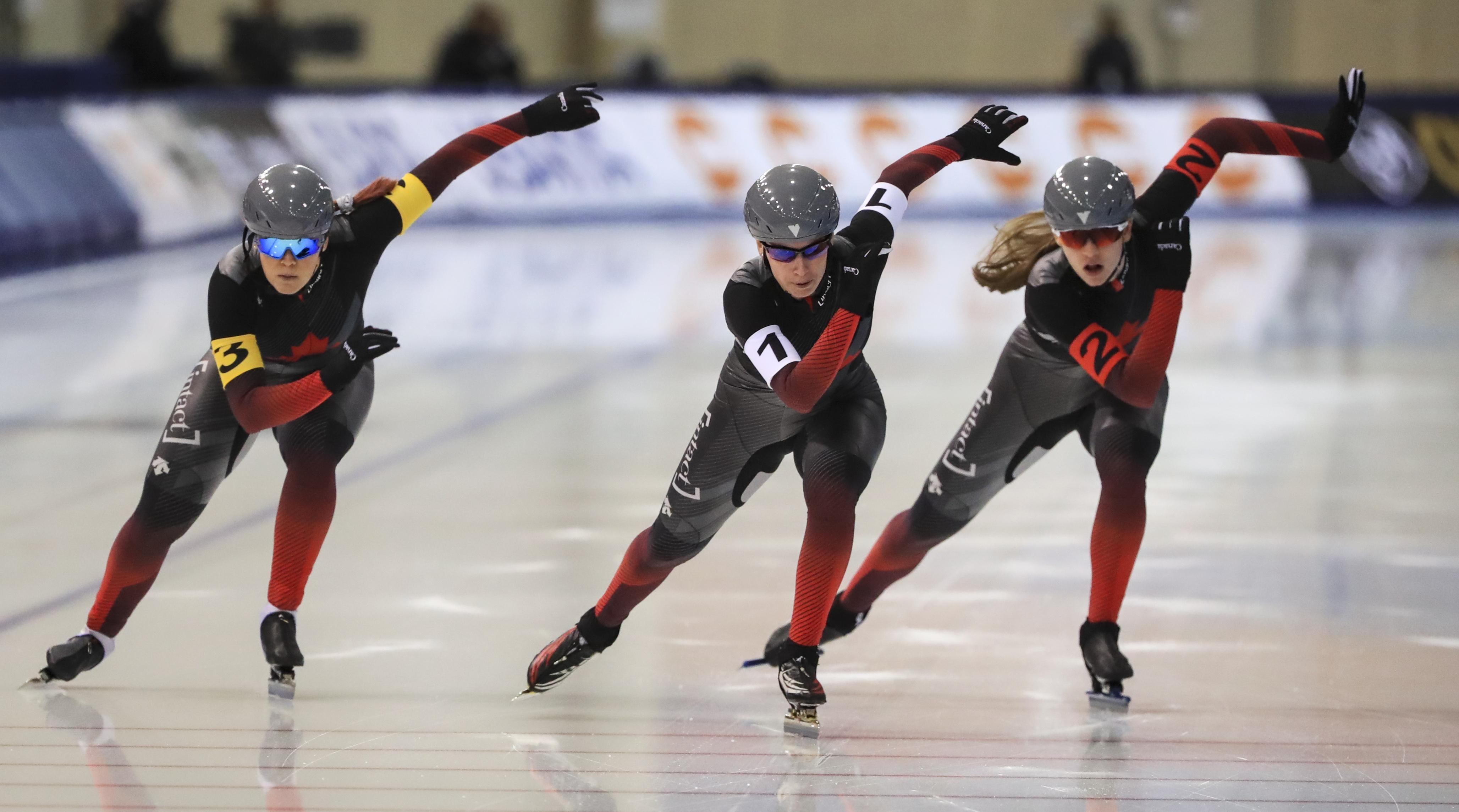 滑冰比赛视频，冰上的舞者，展现自信与成就的舞台