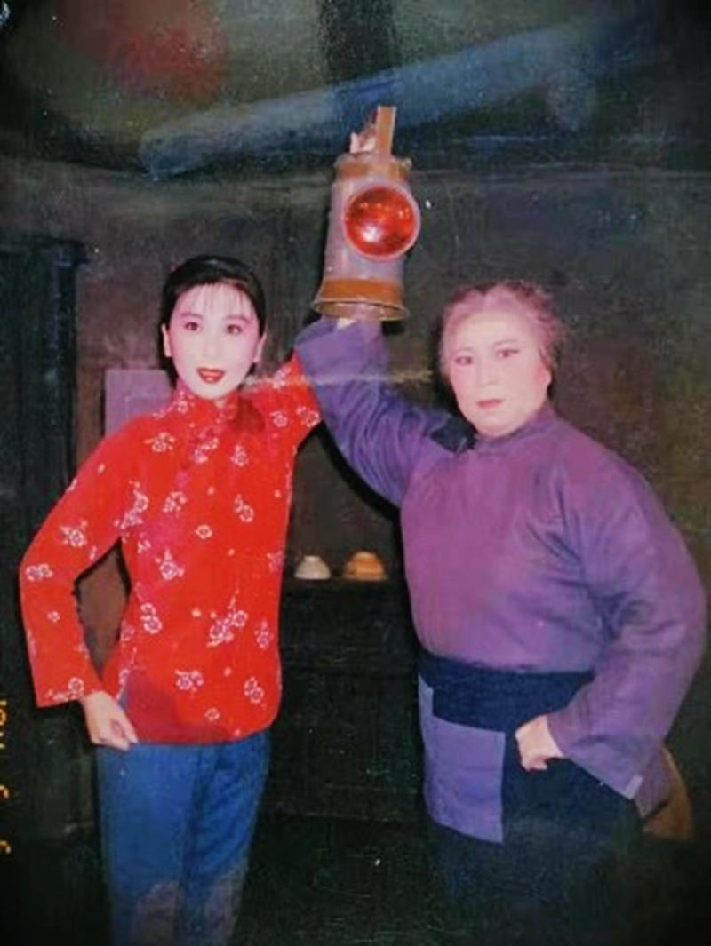 奶奶电影,奶奶电影——科技重塑观影体验，引领未来生活潮流