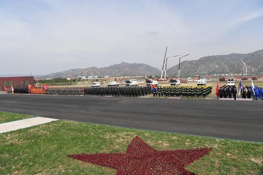 最新军事新闻动态与心灵探索之旅，走进自然的心灵之旅