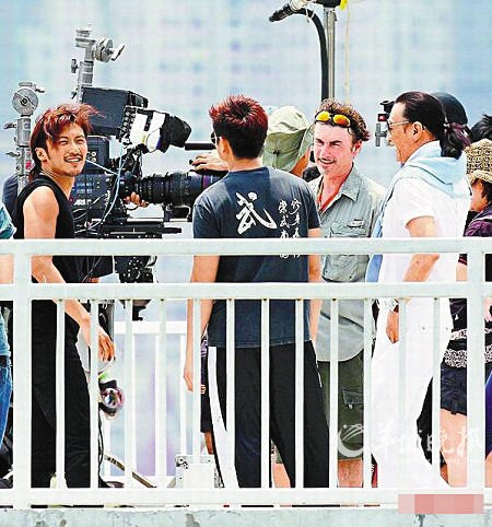 锋芝最新动态,透视热议话题,关注公众焦点