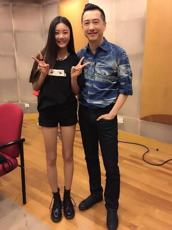 抖音热门新歌大盘点，歌曲背后的成长与蜕变故事